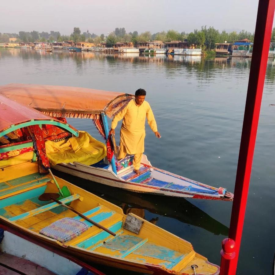Lala Rukh Group Of Houseboats Srinagar (Jammu and Kashmir) Exterior photo