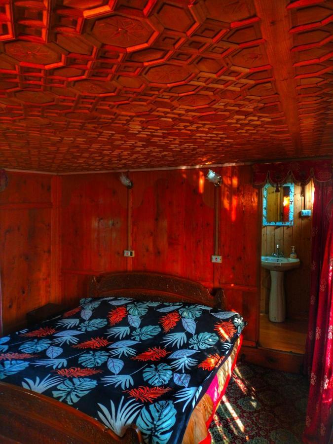 Lala Rukh Group Of Houseboats Srinagar (Jammu and Kashmir) Exterior photo