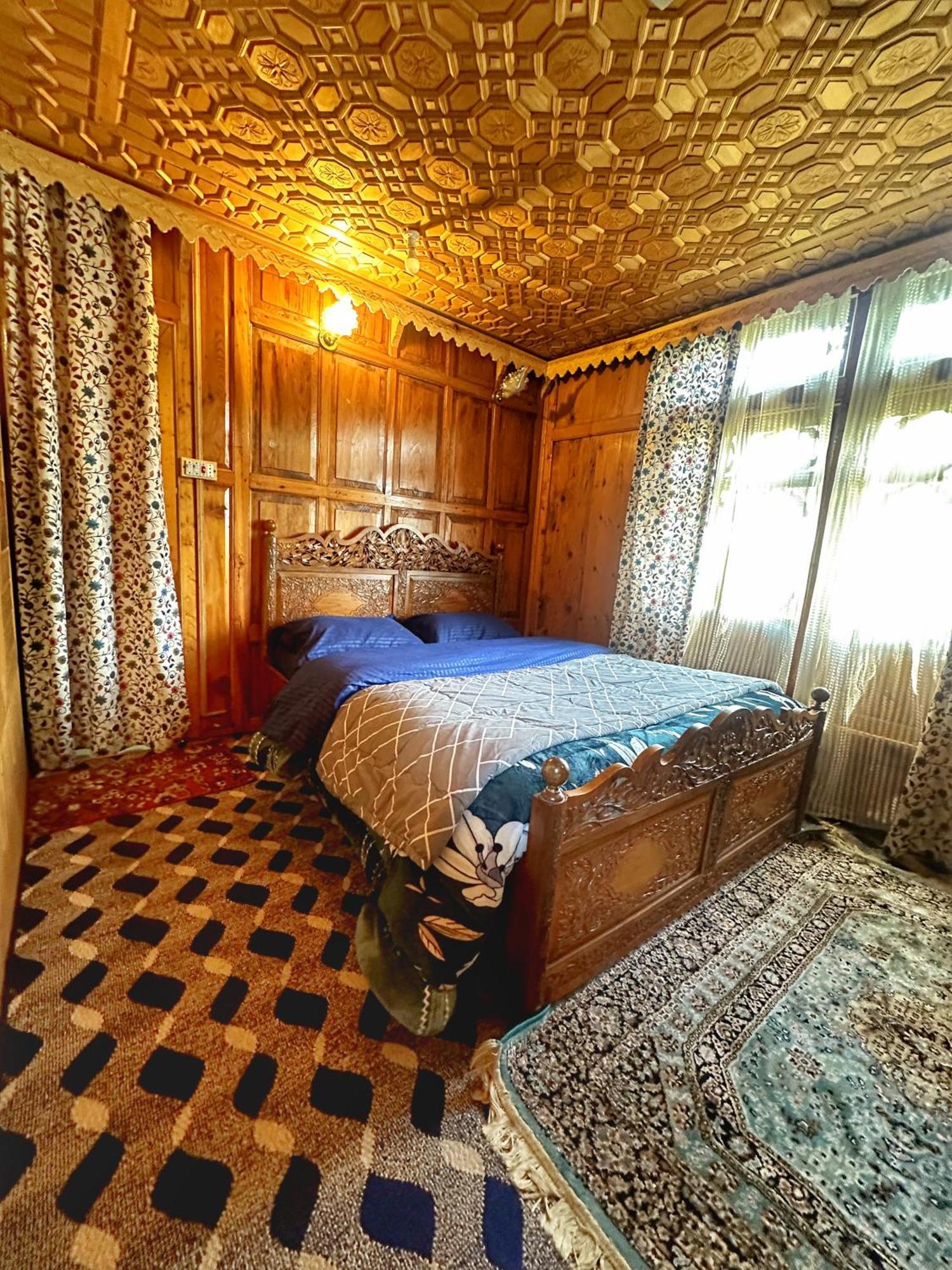 Lala Rukh Group Of Houseboats Srinagar (Jammu and Kashmir) Exterior photo