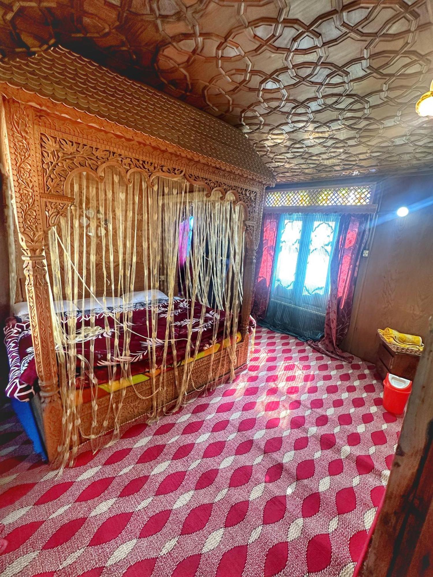 Lala Rukh Group Of Houseboats Srinagar (Jammu and Kashmir) Exterior photo